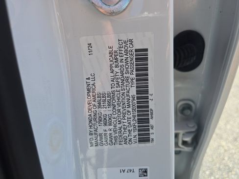 Used 2025 Honda Civic Sport image 29