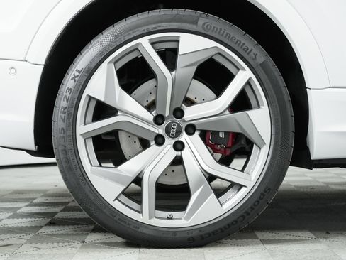 Used 2024 Audi RS Q8 AWD/4WD image 35