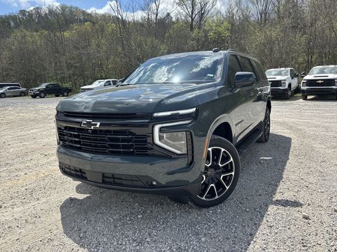 New 2026 Chevrolet Suburban RST w/ Sun And Tow Package image 11