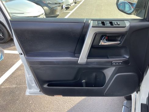 Used 2023 Toyota 4Runner Limited image 21