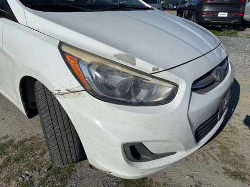 Used 2016 Hyundai Accent SE w/ Option Group 02 image 9