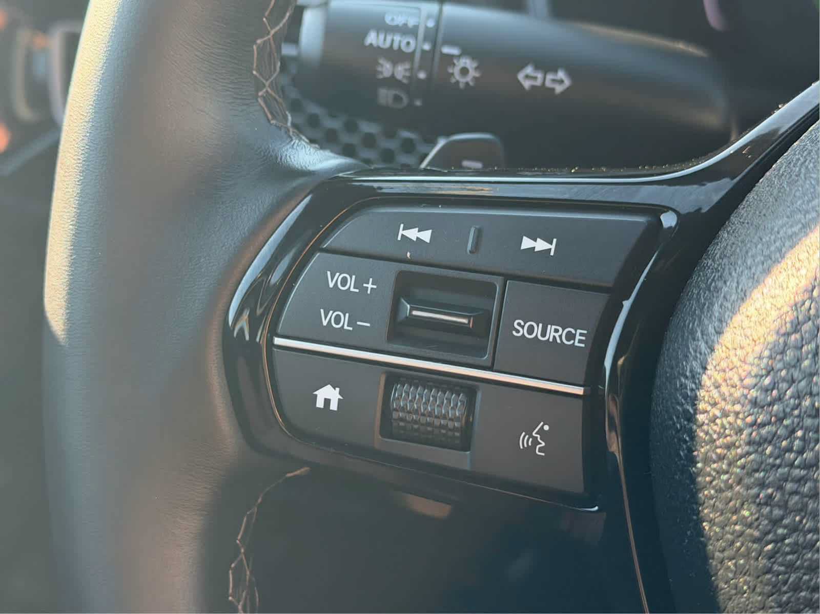 Used 2025 Honda Civic Sport image 15