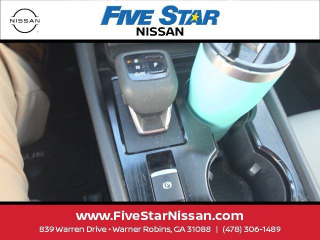 Used 2021 Nissan Rogue SV w/ Premium Package FWD image 19