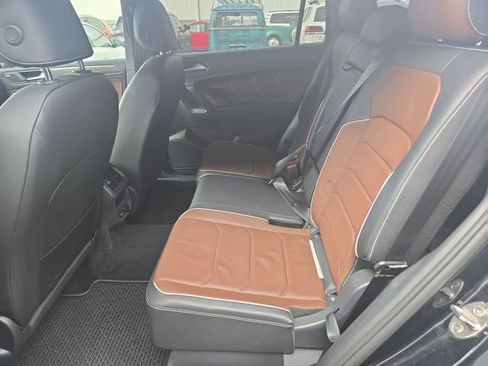 Used 2022 Volkswagen Tiguan SEL R-Line image 11