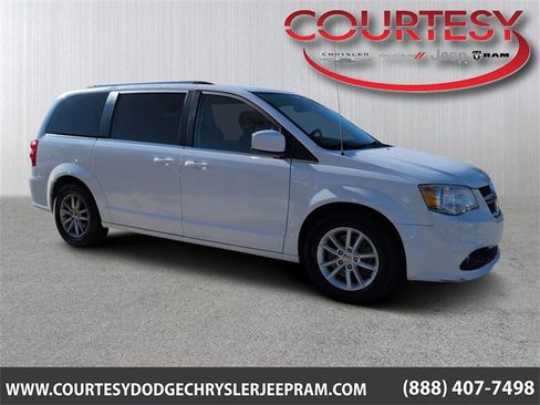 Certified 2019 Dodge Grand Caravan SXT image 1