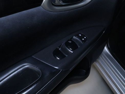 Used 2017 Nissan Sentra SV image 12