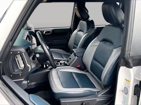 Used 2024 Ford Bronco Outer Banks AWD/4WD image 8