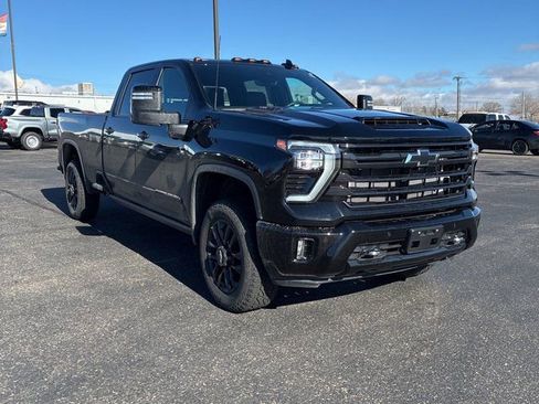 Used 2025 Chevrolet Silverado 3500 High Country w/ High Country Premium Package image 7