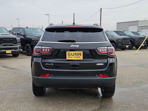 New 2026 Jeep Compass Latitude image 4