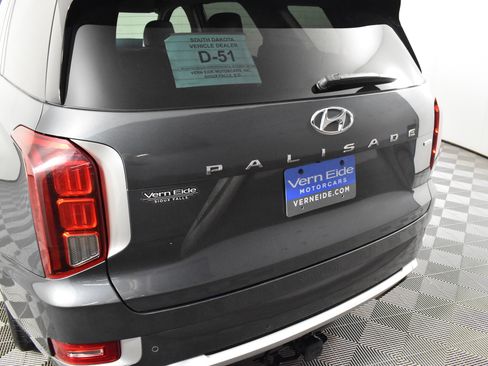 Used 2022 Hyundai Palisade Limited image 15