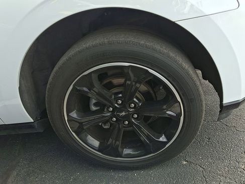 Used 2023 Ford Expedition Limited AWD/4WD image 4