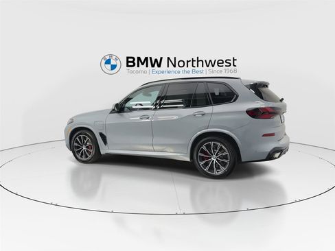 New 2026 BMW X5 xDrive50e w/ M Sport Package AWD/4WD image 11