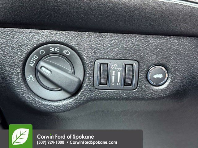 Used 2022 Dodge Challenger SRT Hellcat w/ Plus Package RWD image 24