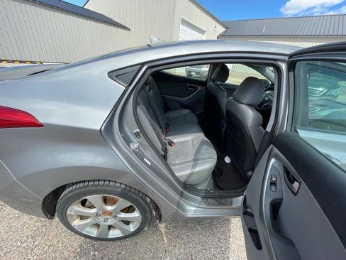Used 2011 Hyundai Elantra Limited FWD image 25