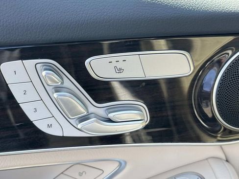Used 2022 Mercedes-Benz GLC 300 image 31
