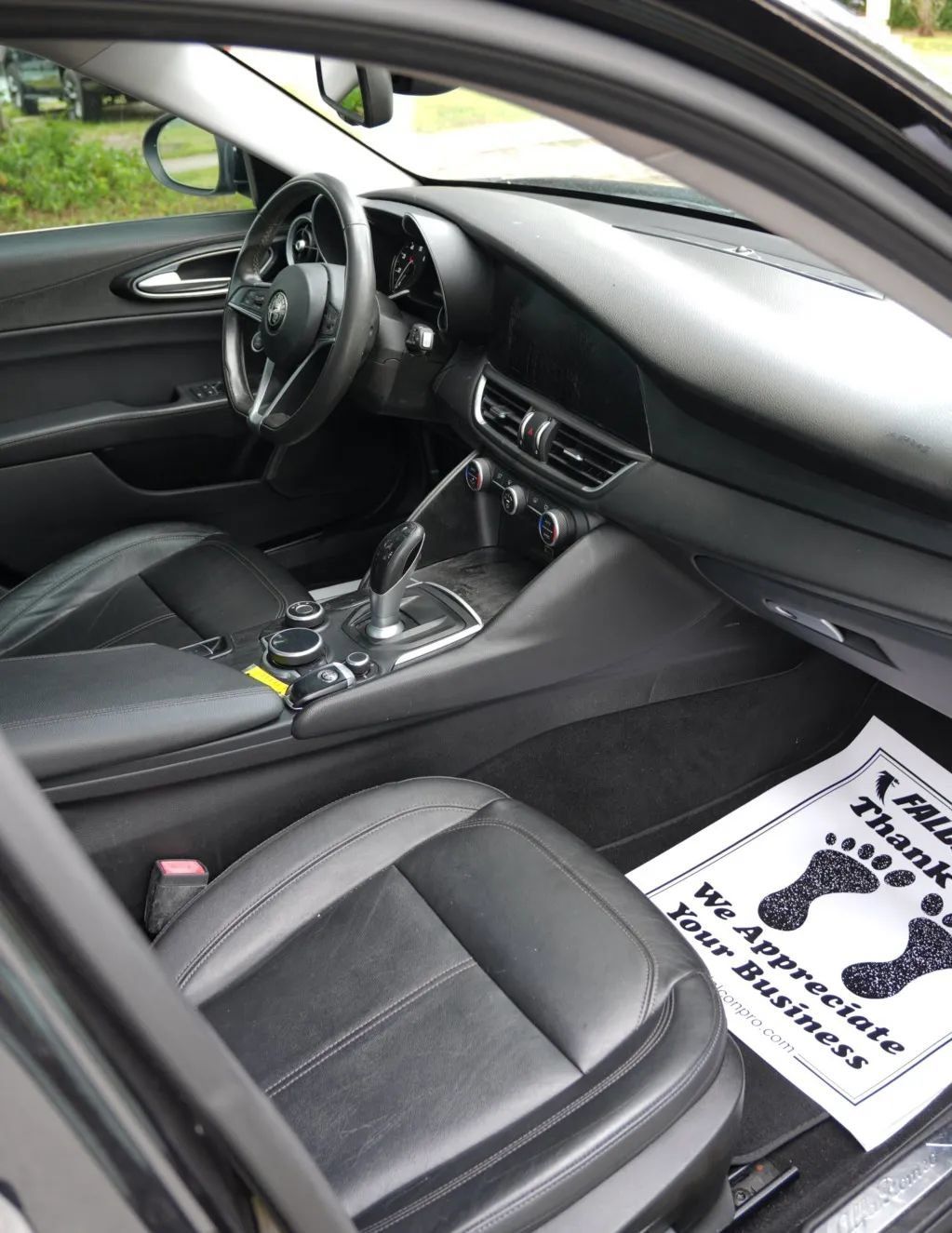 Used 2017 Alfa Romeo Giulia RWD image 11