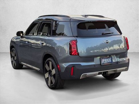 Used 2025 MINI Cooper Countryman S w/ Comfort Package Max image 8