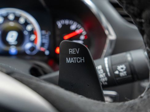 Used 2015 Chevrolet Corvette Z06 w/ 3LZ Preferred Equipment Group image 56