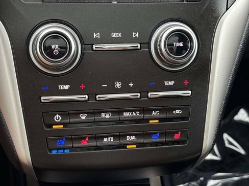 Used 2019 Lincoln MKC Reserve w/ MKC Climate Package AWD/4WD image 38