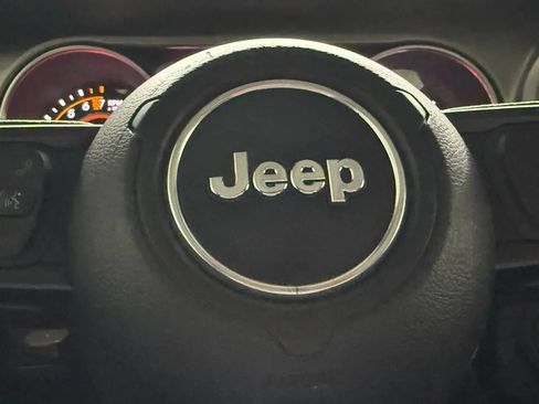 Used 2020 Jeep Wrangler Sport AWD/4WD image 20
