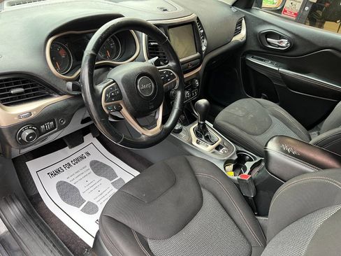 Used 2016 Jeep Cherokee 75th Anniversary image 11