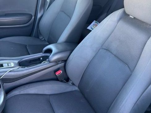 Used 2019 Honda HR-V EX image 13