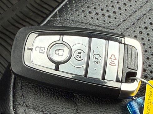 Used 2024 Ford Escape Base w/ PHEV Premium Package image 30