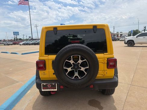 Used 2019 Jeep Wrangler Unlimited Rubicon AWD/4WD image 16