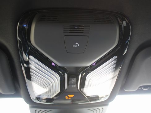 Used 2023 BMW X3 sDrive30i w/ Convenience Package image 53