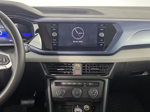 Used 2022 Volkswagen Taos SE image 28