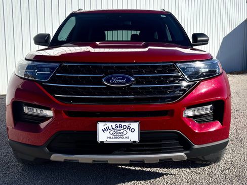 Certified 2021 Ford Explorer XLT w/ Equipment Group 202A image 15