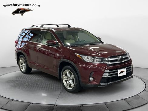 Used 2018 Toyota Highlander Limited image 1