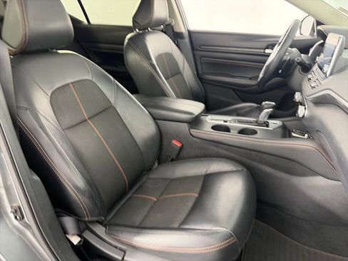 Used 2019 Nissan Altima 2.5 SR w/ SR Premium Package AWD/4WD image 31