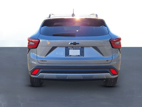 New 2026 Chevrolet Trax LT w/ LT Convenience Package image 6