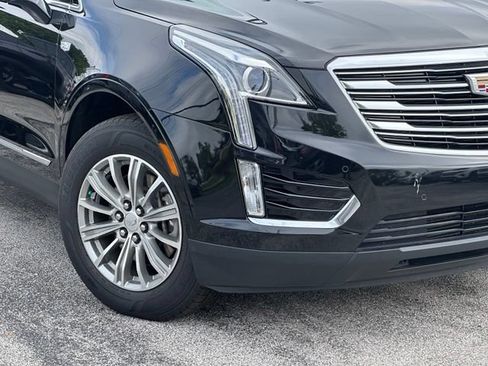 Used 2017 Cadillac XT5 Luxury w/ Driver Awareness Package AWD/4WD image 10
