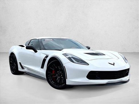 Used 2019 Chevrolet Corvette Z06 RWD image 12