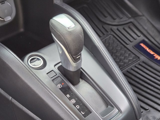 Used 2025 Nissan Kicks Play S FWD image 28