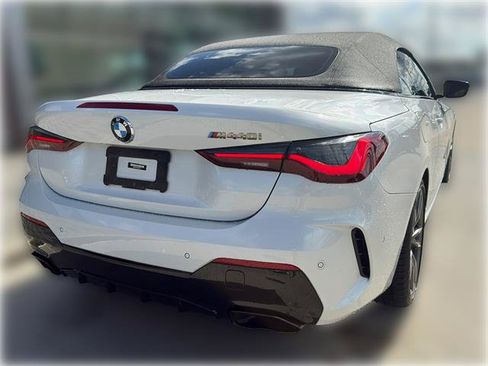 Used 2022 BMW M440i Convertible RWD image 12