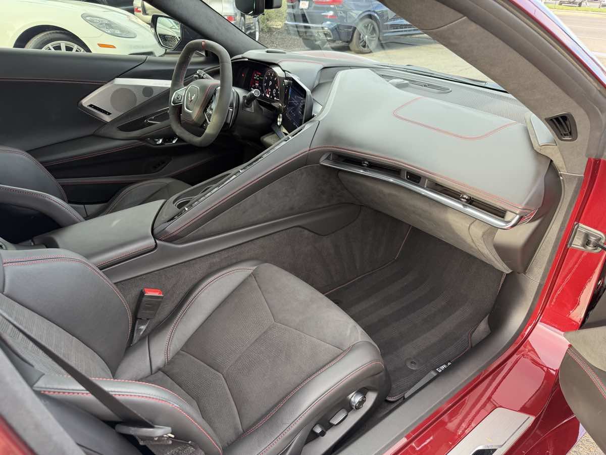 Used 2020 Chevrolet Corvette Stingray Premium Cpe w/ 3LT Preferred Equipment Group RWD image 15