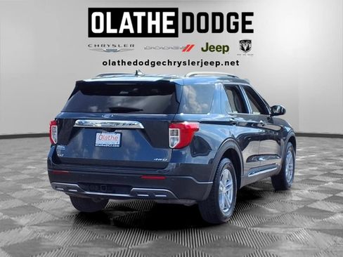 Used 2022 Ford Explorer XLT w/ Equipment Group 202A AWD/4WD image 29