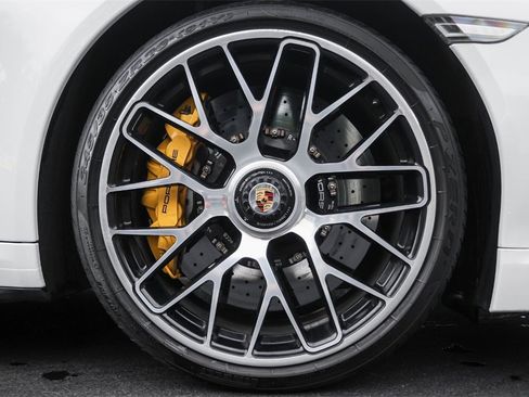 Used 2015 Porsche 911 Turbo S image 11