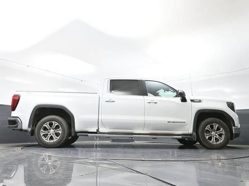 Used 2022 GMC Sierra 1500 SLE image 25