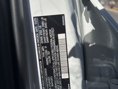 Certified 2025 Volvo XC90 B5 Plus image 27