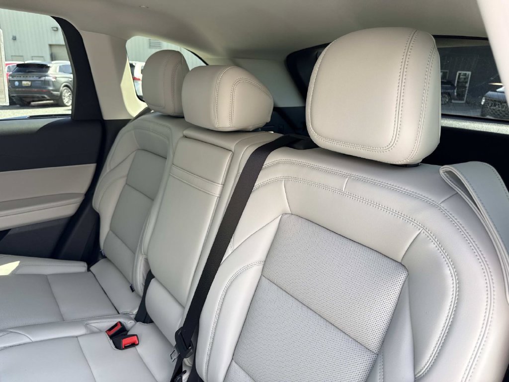 New 2026 Lincoln Nautilus Premier w/ Equipment Group 102A AWD/4WD image 14