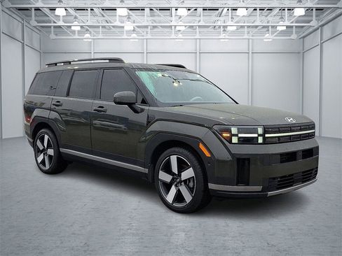 Used 2024 Hyundai Santa Fe Limited image 4