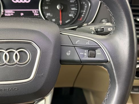 Used 2023 Audi Q5 2.0T Premium w/ Convenience Package image 28