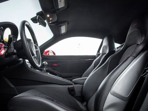 Certified 2023 Porsche 718 Cayman GT4 image 26