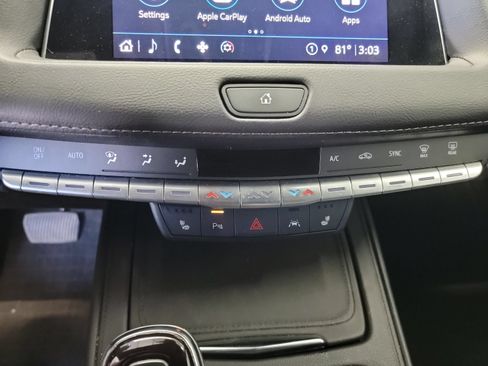 Used 2023 Cadillac XT4 Premium Luxury w/ Cold Weather Package AWD/4WD image 21