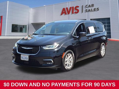 Used 2025 Chrysler Pacifica Select FWD image 1