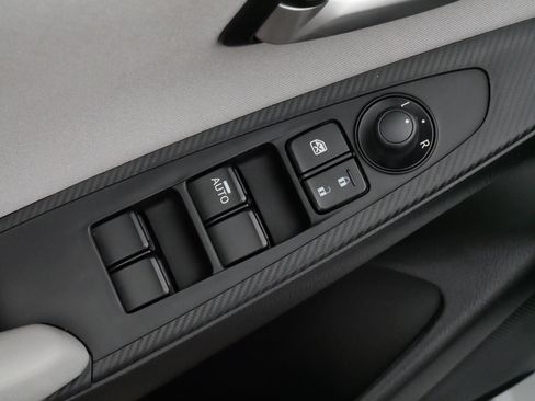 Used 2020 Toyota Yaris LE FWD image 19